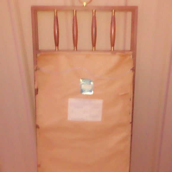 Vintage Turner Mfg. Hanging Mirror - Picture 2 of 4